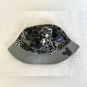 SPIRIT JERSEY Disney Animal Print Bucket Hat (Unisex/OSFM)